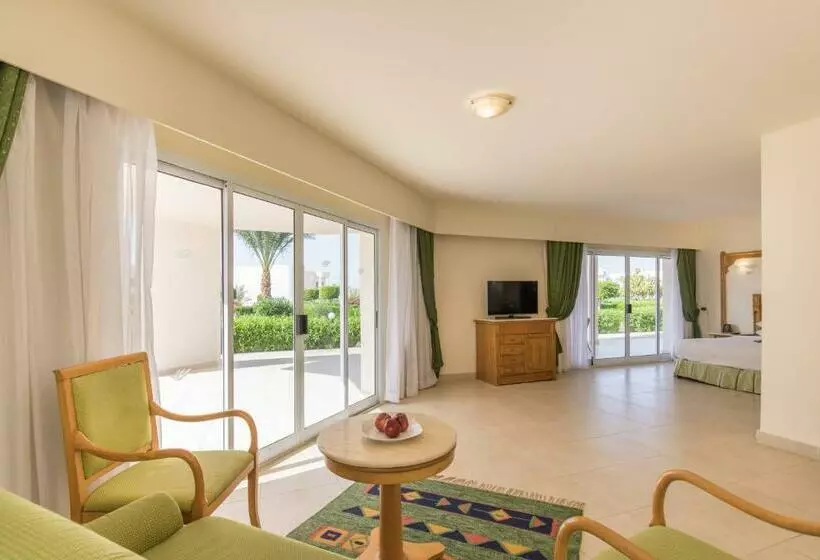 سوییت خانوادگی, Hurghada Long Beach Resort