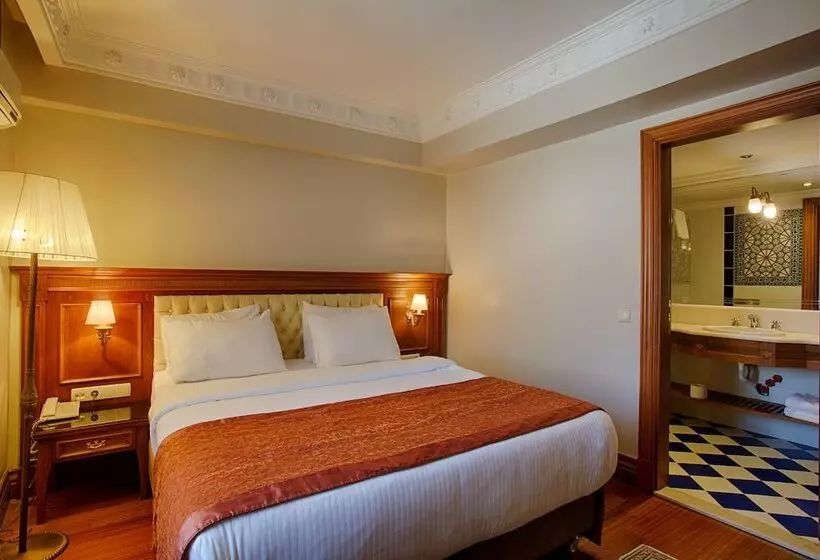 Economy Room
