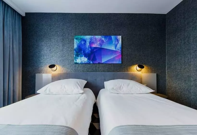 Premium-huone, Wyspiański