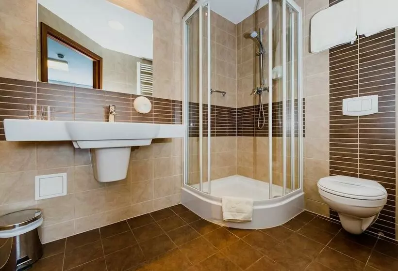 Premium-huone, Wyspiański