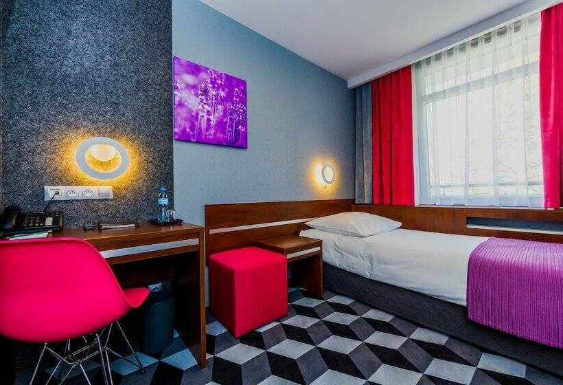 クラシックシングルルーム, Wyspiański