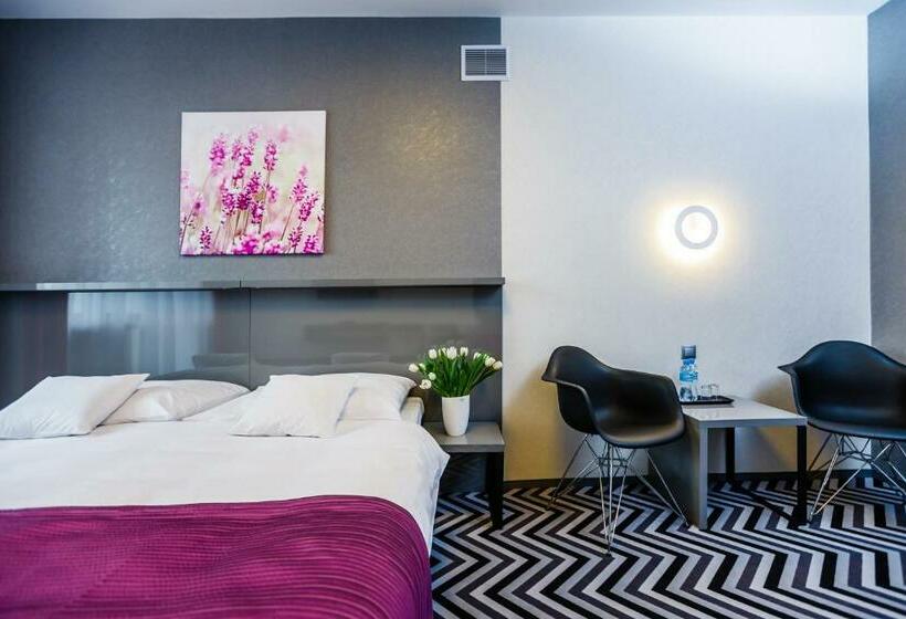 クラシックルーム, Wyspiański