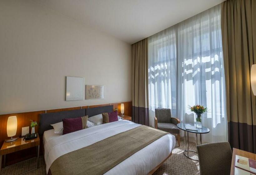 اتاق استاندارد, K+k Hotel Central