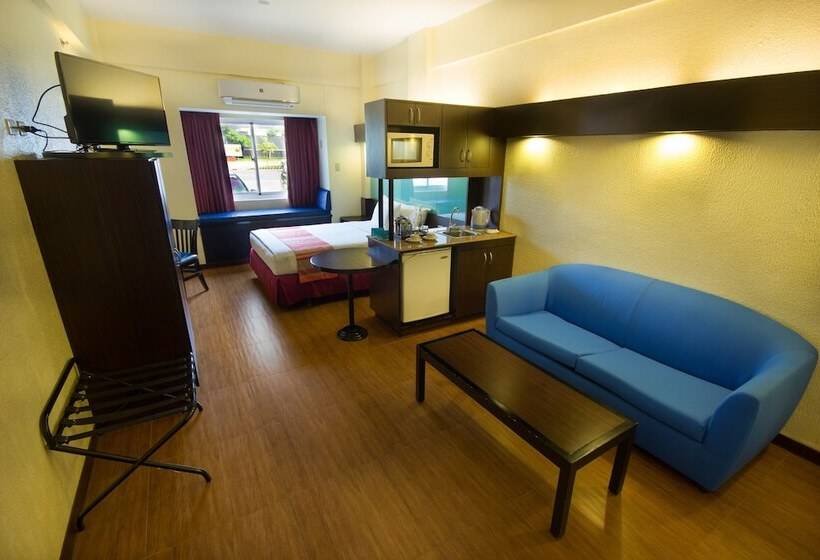 סוויטה, Microtel By Wyndham Batangas
