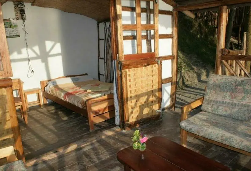 اتاق استاندارد با بالکن, Amasiko Homestay Lake Bunyonyi