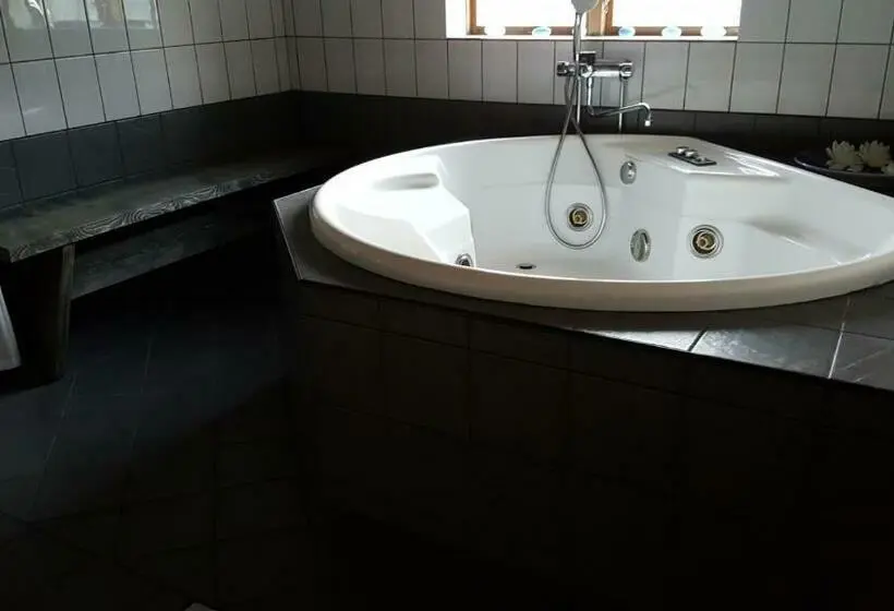 スイート, Stf Hotel & Hostel Persåsen