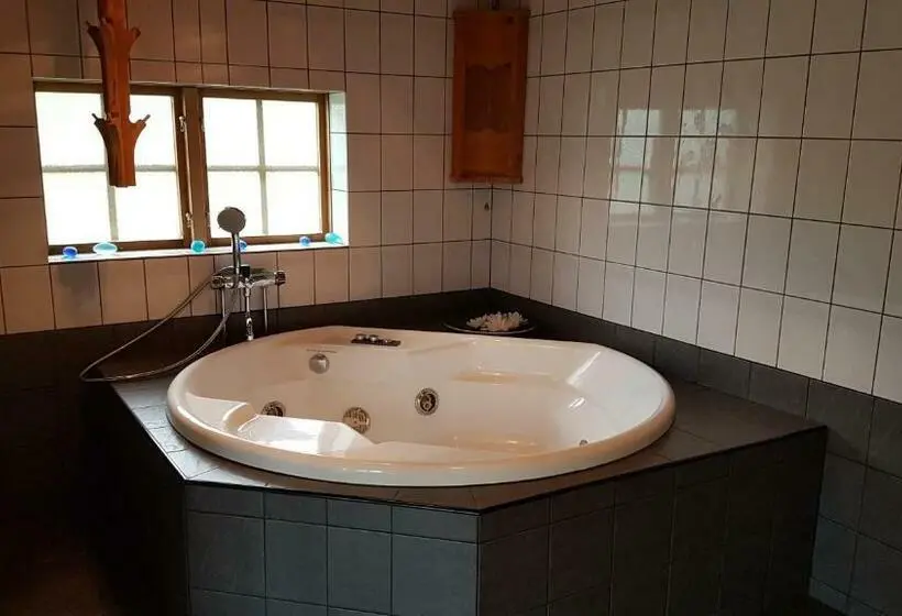 スイート, Stf Hotel & Hostel Persåsen