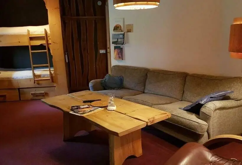 スイート, Stf Hotel & Hostel Persåsen