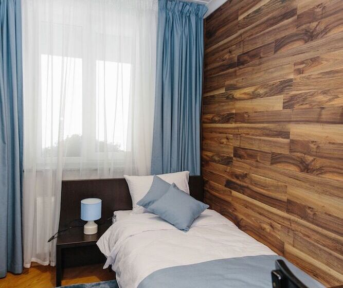 اتاق استاندارد یک نفره, Sunny