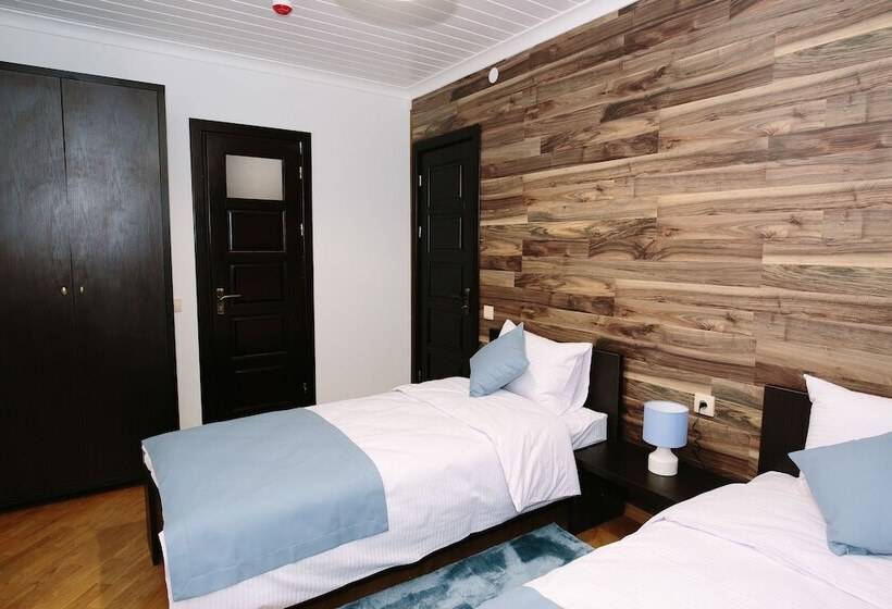 اتاق استاندارد, Sunny