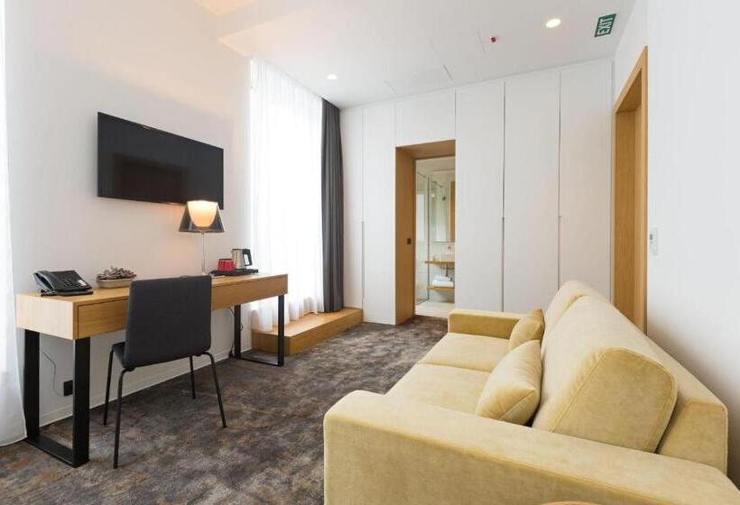 اتاق اجرایی با مشاهده, Boutique Hotel Museum