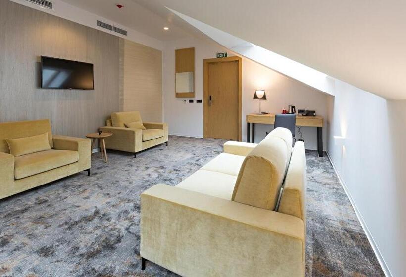 سوییت, Boutique Hotel Museum