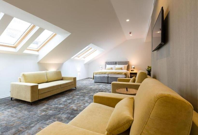 سوییت, Boutique Hotel Museum