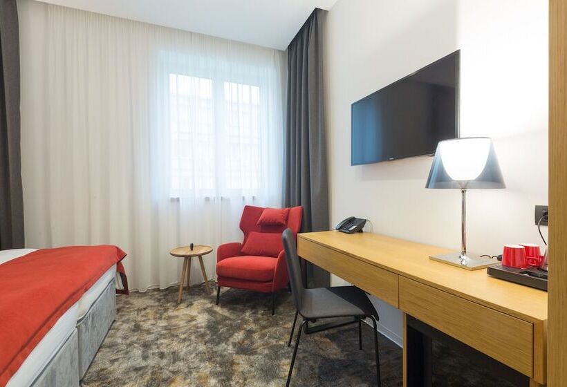 اتاق سوپریور, Boutique Hotel Museum