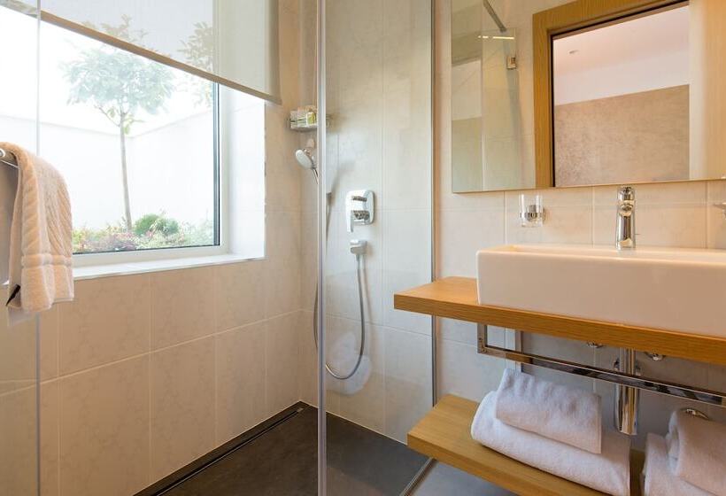 اتاق سوپریور, Boutique Hotel Museum