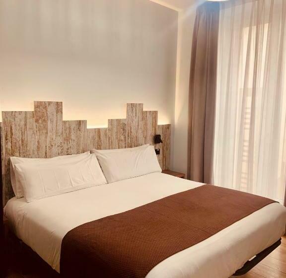 اتاق استاندارد, Hostal Anton Martin