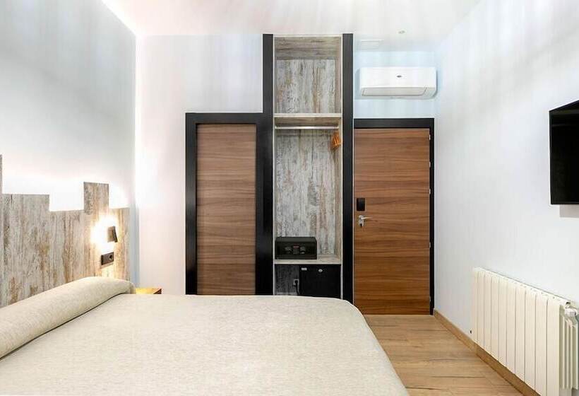 اتاق استاندارد, Hostal Anton Martin