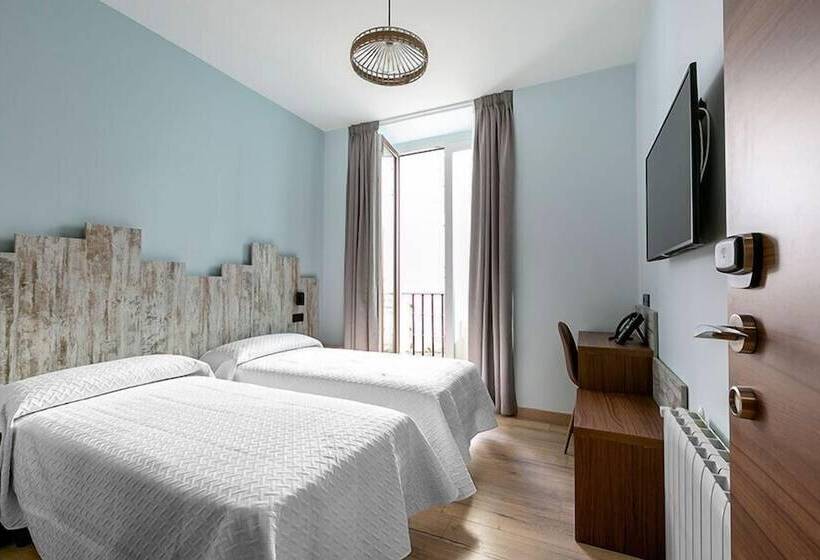 اتاق استاندارد, Hostal Anton Martin