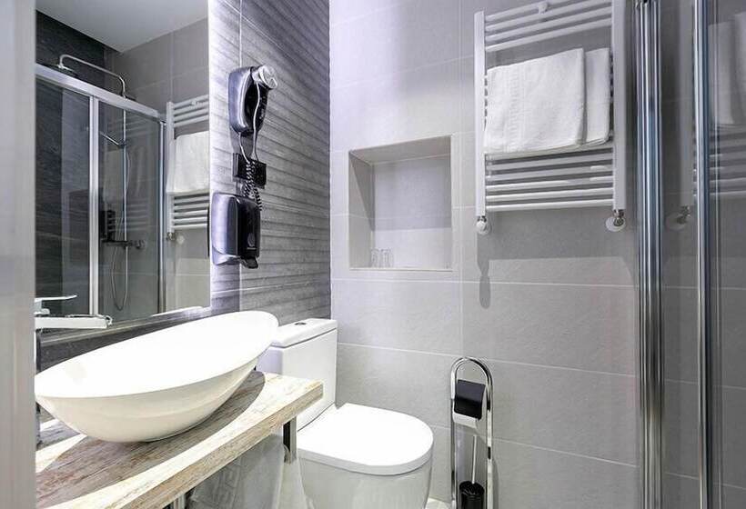 اتاق استاندارد, Hostal Anton Martin