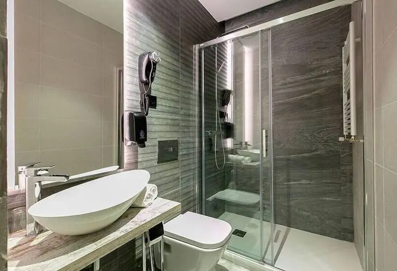 اتاق استاندارد, Hostal Anton Martin