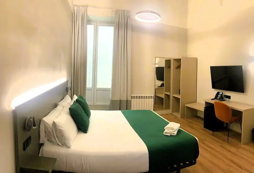 اتاق سوپریور, Hostal Anton Martin