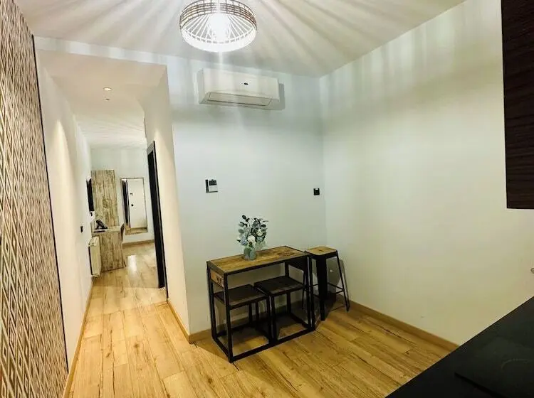 اتاق لوکس, Hostal Anton Martin