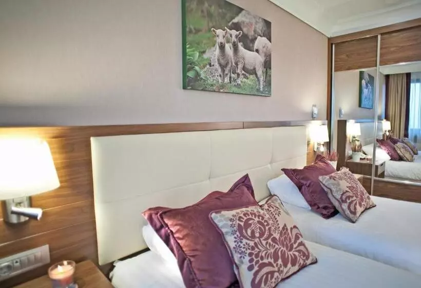 اتاق اجرایی, Apart Hotel Best