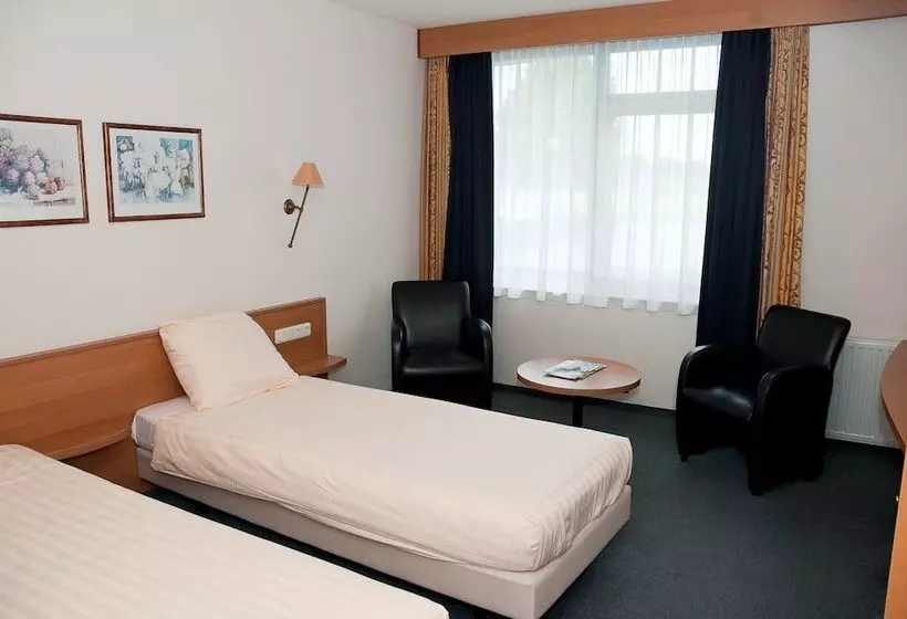 Standard Room Adapted for people with reduced mobility, Fletcher Hotel Steenwijk