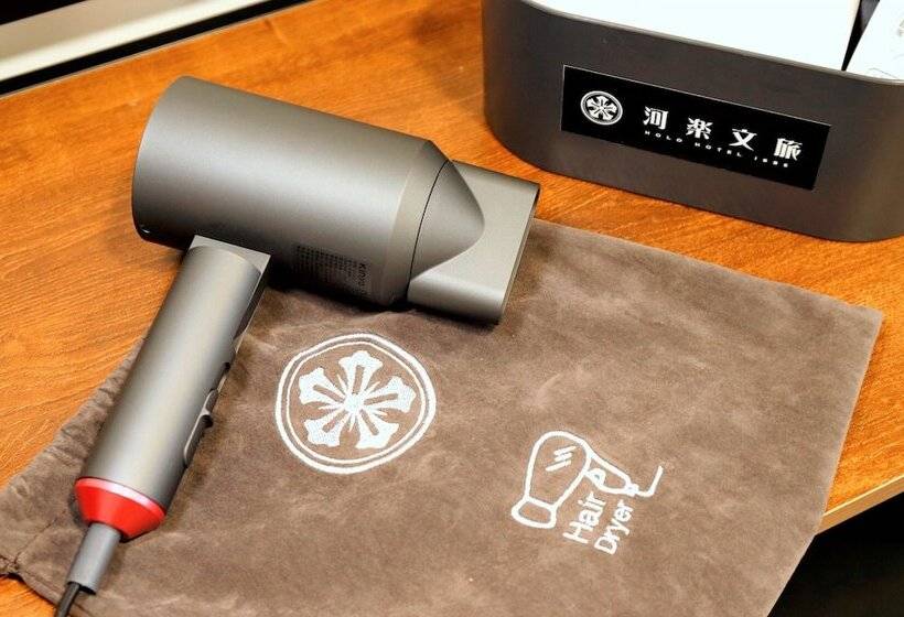 اتاق استاندارد چهار تخته, Holo Hotel Tainan