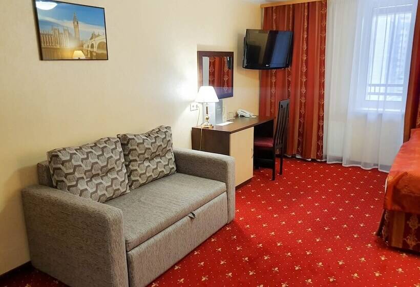 标准工作室, Amaks Safar