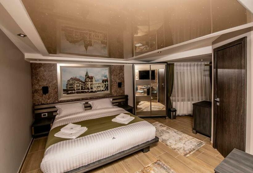 اتاق استاندارد, Novotheos