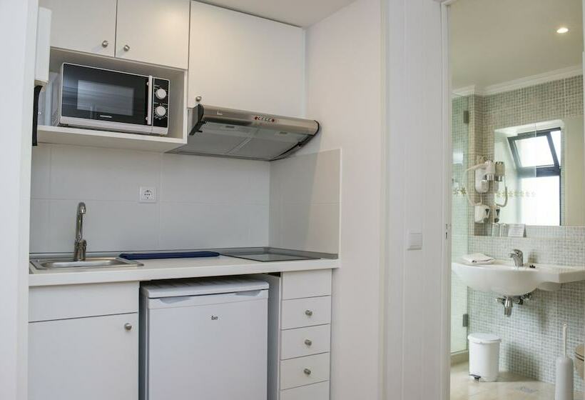 استودیوی استاندارد, Dorisol Mimosa Studio