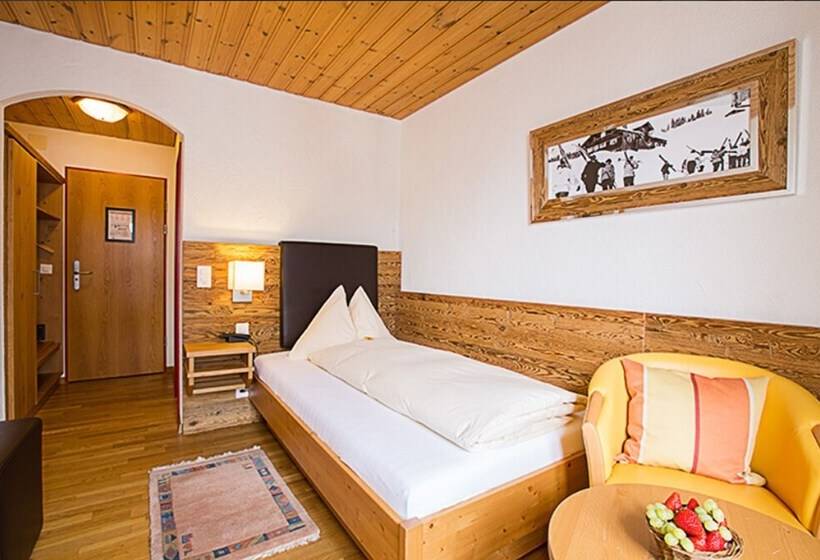 Номер Стандарт Индивидуальный, Edelweiss Superior