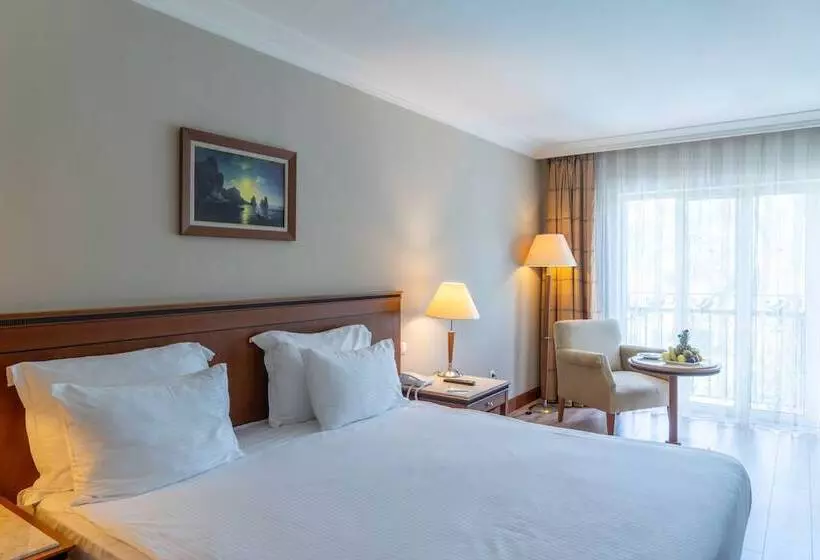 اتاق استاندارد سه نفره, IC Hotels Airport