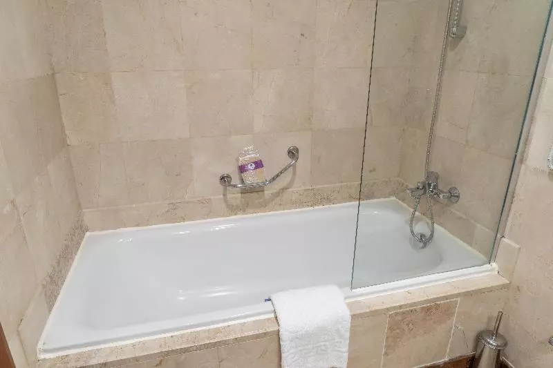 اتاق استاندارد, IC Hotels Airport
