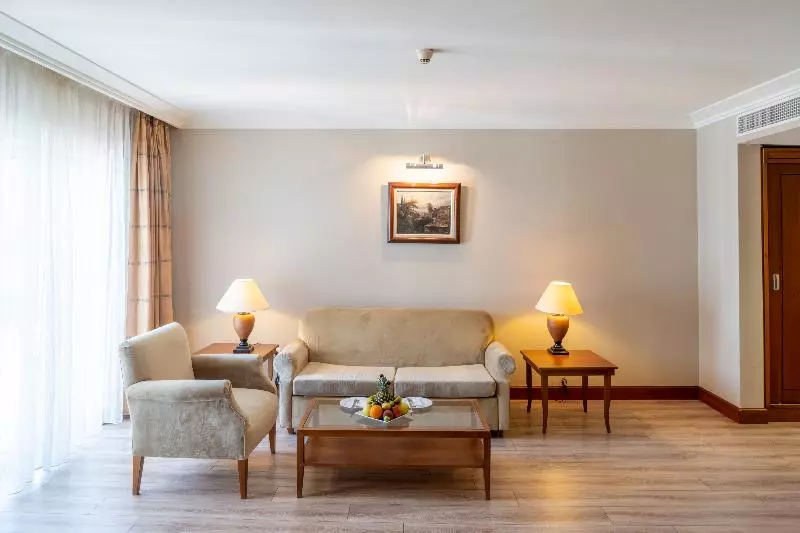 سوییت جونیور, IC Hotels Airport
