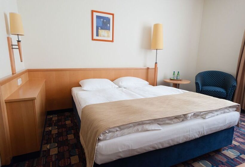 חדר סטנדרט, Partner