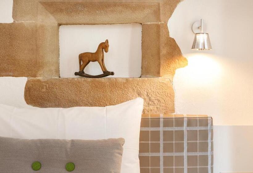 اتاق استاندارد یک نفره, Rössli