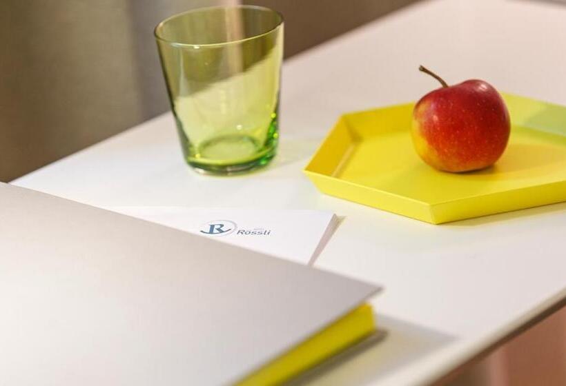 اتاق استاندارد یک نفره, Rössli