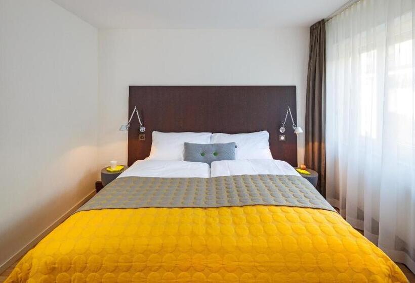 اتاق سوپریور, Rössli