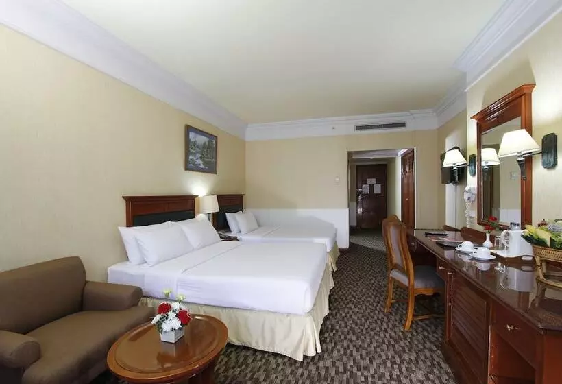 اتاق لوکس, Royal Benja Hotel Big Rooms, Family Friendly