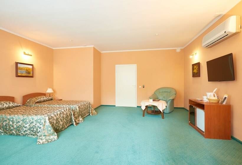 高级大房间, Smolinopark