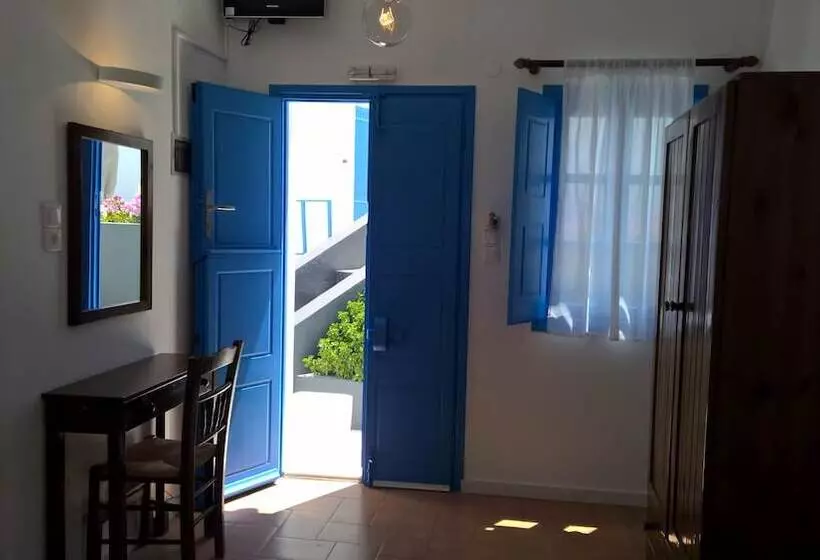 سوییت با چشم‌انداز استخر, Laokasti Villas