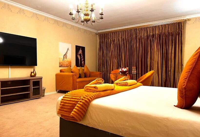 高级大房间, 27a On Angus