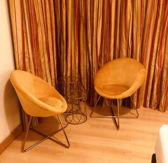 Standard room with outdoor bath, 27a On Angus