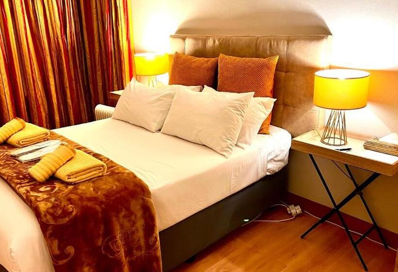 Standard room with outdoor bath, 27a On Angus