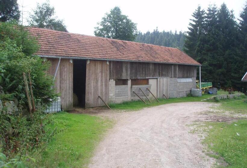 غرفة قياسية, Ferme Du Haut Barba