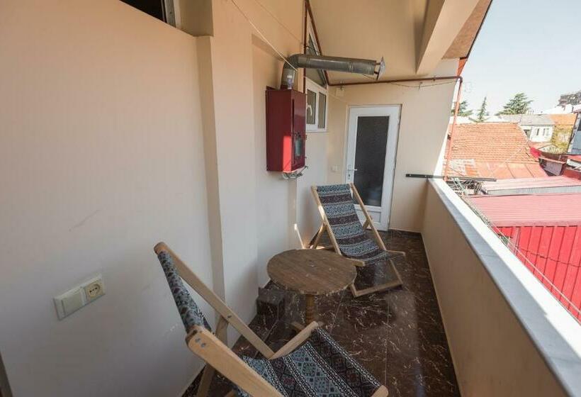 اتاق استاندارد با سرویس بهداشتی مشترک, Guesthouse Gorgasali 57