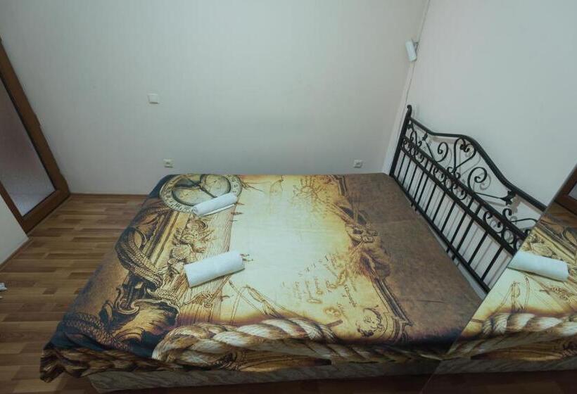 اتاق استاندارد با سرویس بهداشتی مشترک, Guesthouse Gorgasali 57