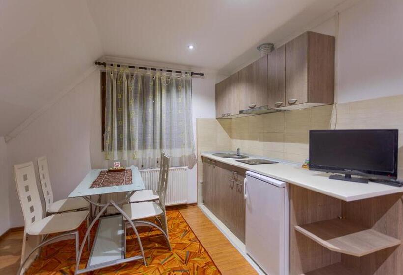 Apartamento 1 Quarto, Vila Slavica